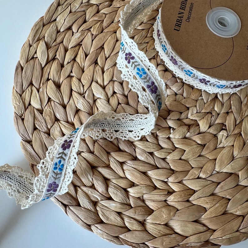 Mirrored Crochet Cotton Lace Trim, Vintage Beige Style, Grosgrain ...