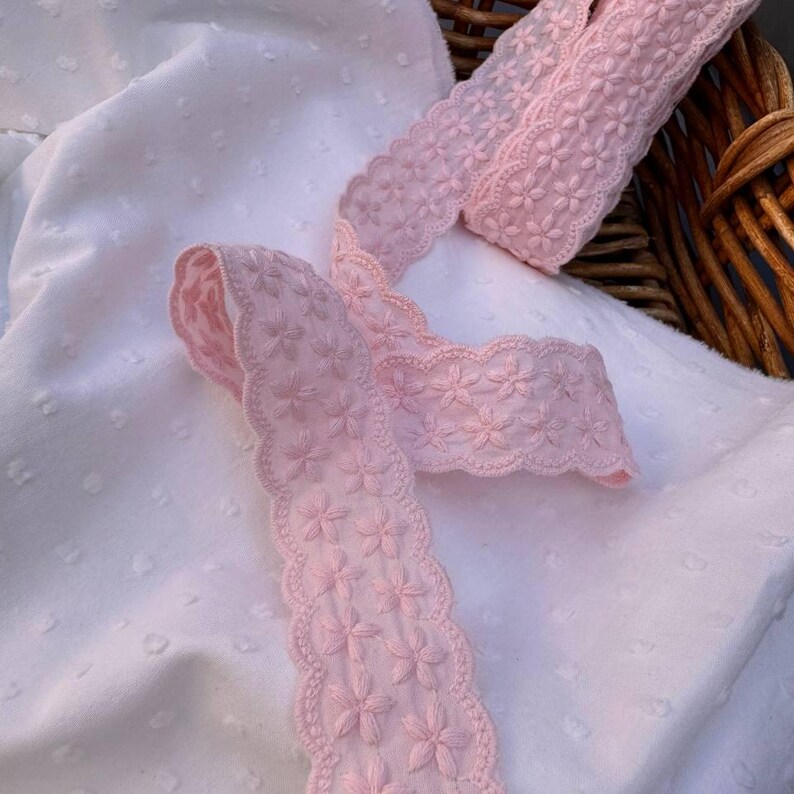 delicate lace trim
lace for bridal accessories
pink lace for crochet