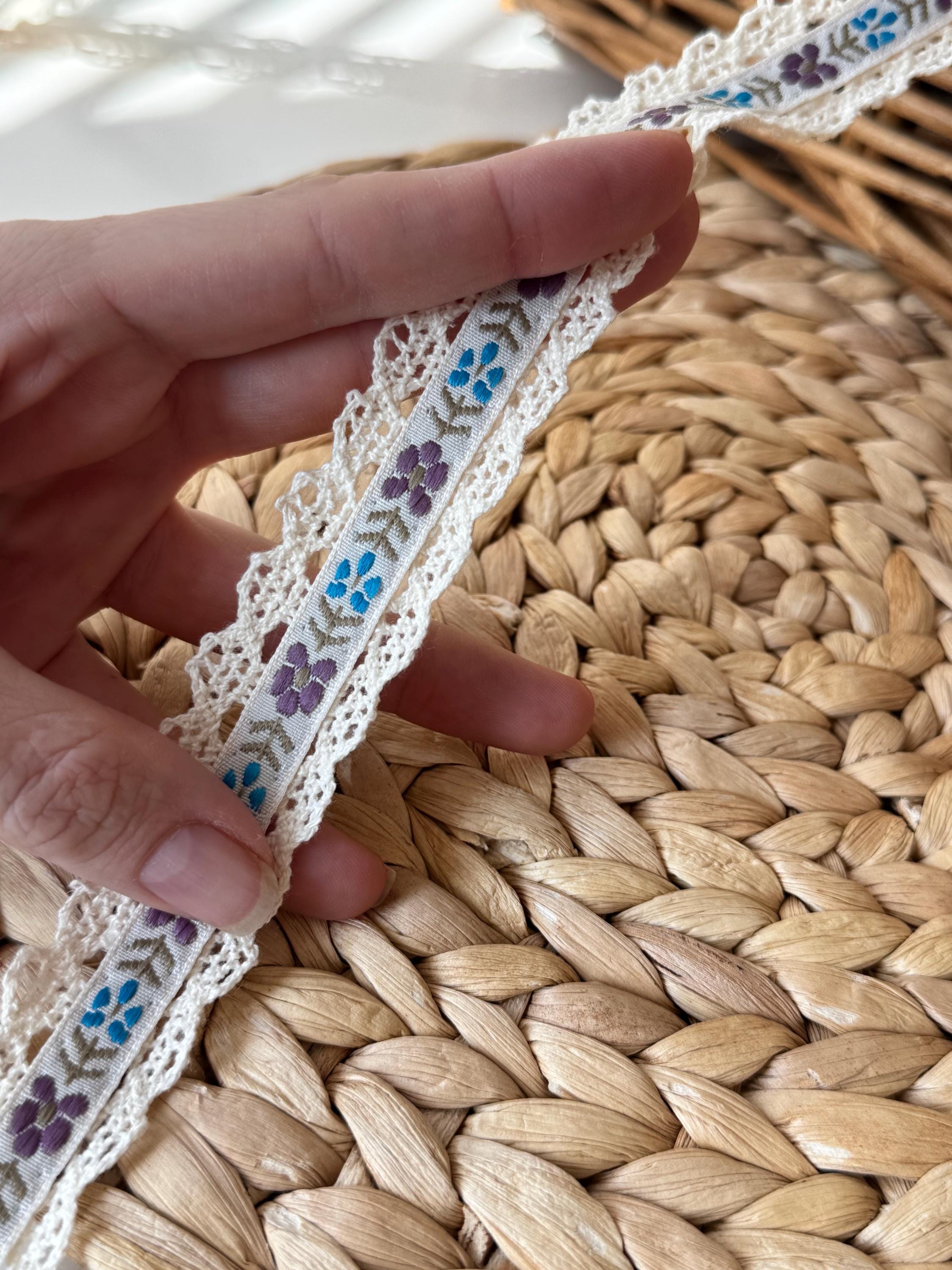 Mirrored Crochet Cotton Lace Trim, Vintage Beige Style, Grosgrain ...