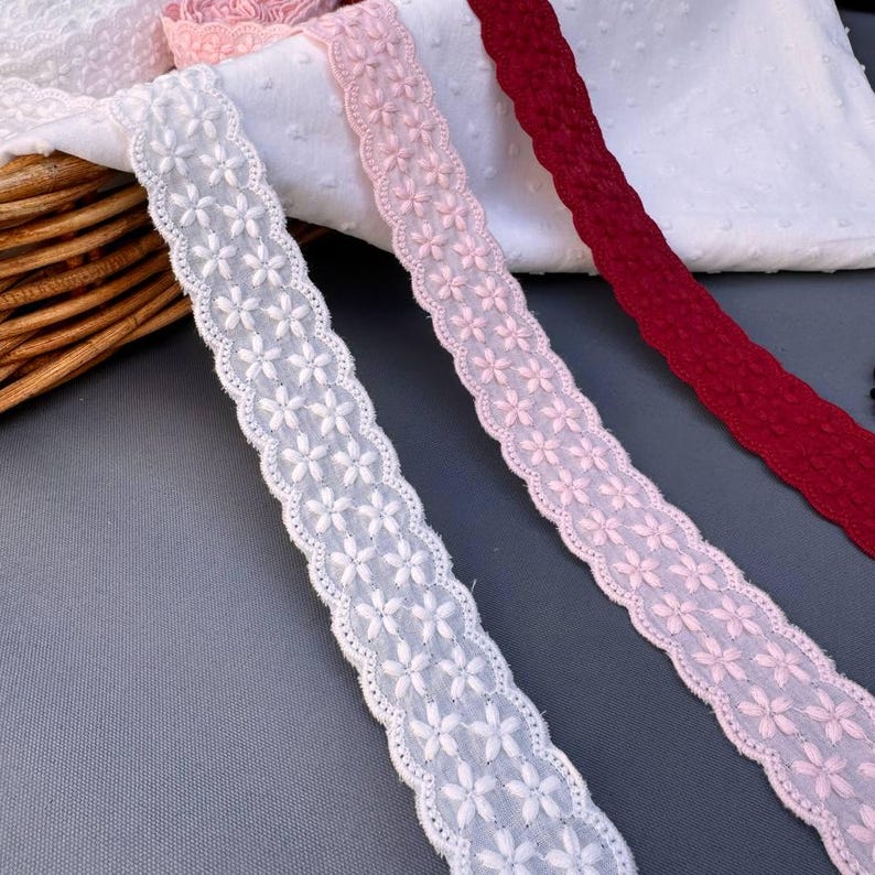 bridal lace trim
crochet lace trim
natural lace fabric