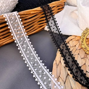 Boho lace trim
Floral guipure lace
Heirloom lace ribbon
Lace for sewing projects