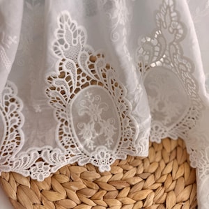Adorno de encaje de algodón bordado de 14 pulgadas (35 cm) de ancho para crochet nupcial y decoración del hogar Ojales de tela de adorno de encaje blanco roto natural Monograma 1Y