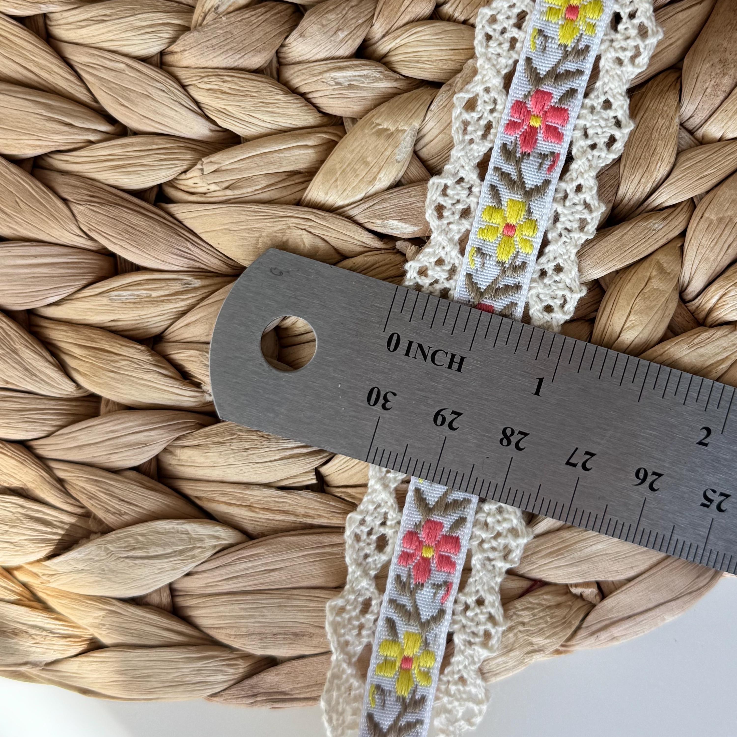 Mirrored Crochet Cotton Lace Trim, Vintage Beige Style, Grosgrain ...