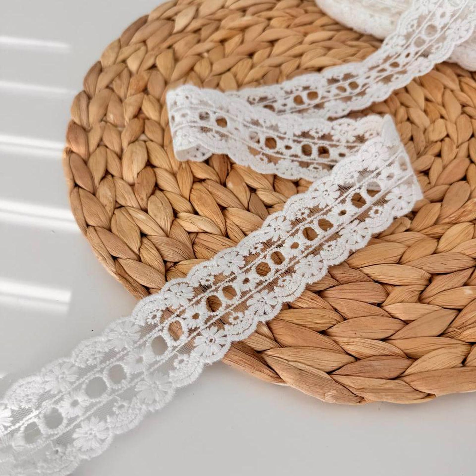 Embroidered Cotton Lace Trim: Off-white Mirrored 1.5