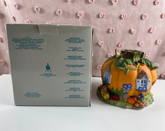 PartyLite Harvest Pumpkin Tealight House P7316, Cute Critters in a Pumpkin