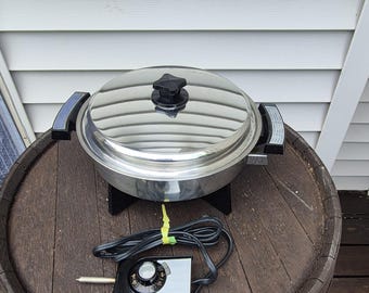 West Bend Immersible WEBALCO LIQUID CORE 11" Electric Skillet ..Tested
