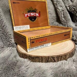 Empty cigar box 10x7x2.5