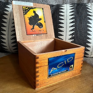 Empty cigar box 7x7x4.5