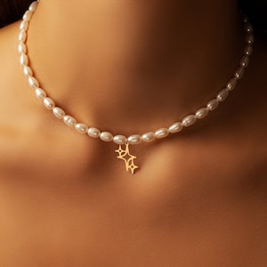 Freshwater Pearl Choker: Sterling Silver Stars Pendant, 15 Inch