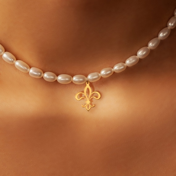Cutout Hamsa Necklace with Mother of Pearl Cutout Hamsa Necklace with Mother of Pearl