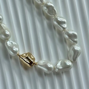 Women Choker Necklace: Statement Hollow Heart Pendant Necklace With Imitation Pearls And Colorful Accents For Women From Patrickpatterson, $8.89