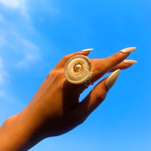 Bohemian Sea Shell Ring, Natural Seashell Ring, Real Shell Ring, Unique Mermaid Ring, Summer Vacation Ring,  Beach Core Jewelry, Surfer Gift