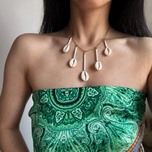 Natural Sea Shell Necklace, Gorgeous Cowrie Shell Tassel Necklace, Cowrie Shell Bridal Necklace, Mermaid Core Seashell Choker Necklace