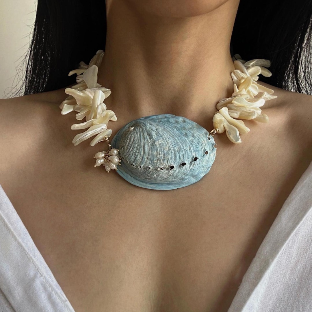 Blue Sea Shell Pendant Necklace • Seashell Beaded Necklace With Pearl ...