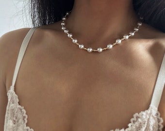 Dainty Pearl Choker Necklace with Gold Beads, White Pearl Necklace for Wedding, Bridal Choker Necklace, Delicate Pearl Beaded Necklace