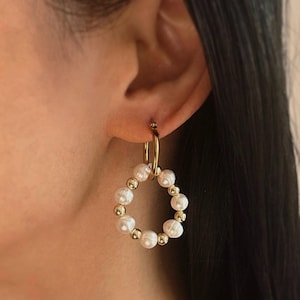 Dainty Pearl Hoops, Freshwater Pearl Earrings, Classy Gold Hoop Earrings, Everyday Minimalist Earrings, Bridesmaid Jewelry, Gifts for Her