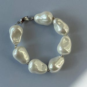 Simple Baroque Pearl Bracelet, High Luster Extra Large Pearls, Elegant Bracelet, Chunky Bracelet, Minimalist Bracelet, Vintage Style