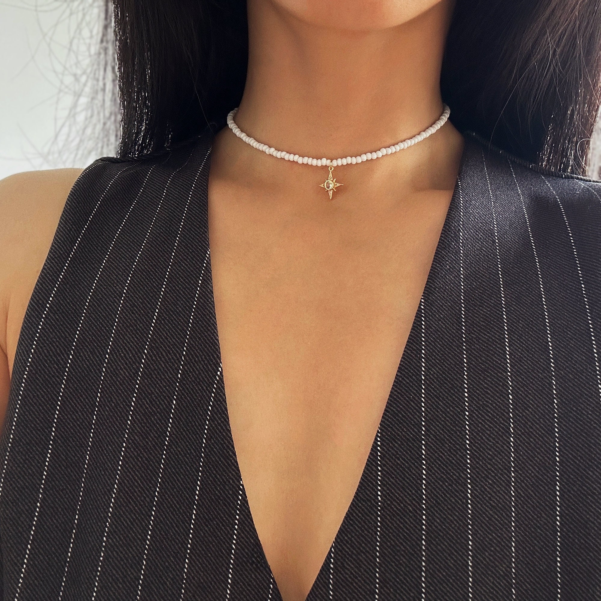Tiny Starburst Necklace, Dainty North Star Necklace, White Beaded Necklace with Gold Star Charm, Simple Star Choker Necklace, Star Choker