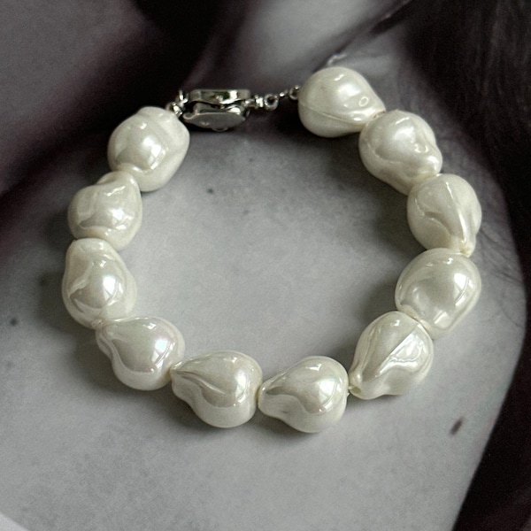 BAROQUE PEARL BRACELET
