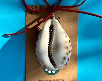 Cool Vibes natuurlijke schelpbedel, clip op tijgerkauri bedel, verwisselbare bedel voor elke ketting, zomerse strandachtige schelpensieraden