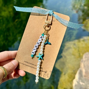 Ocean Keychain with Starfish and Mermaid Tail, Pearl Key Chain, Initial Key Ring, Name Keychain Beaded, Beach Bag Charms, Y2K Keychain Charm