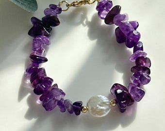 Natural Amethyst Bracelet with Baroque Pearl Charm, Elegant Purple Gemstone Bracelet, Everday Dainty Crystal Bracelet, February Birthstone