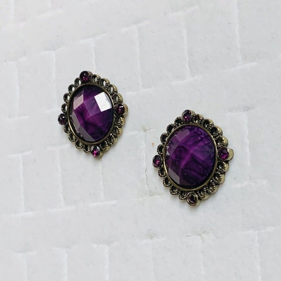 Vintage Clip On Earrings Purple Faceted Plastic G… - image 3