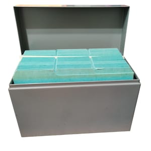 Archivador de índice de acero vintage Hunt Lit-Ning con divisores azules y metal gris industrial