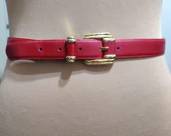 Vintage Leather Belt Sculptural Gold Buckle | Burgundy | Patina Buy Burgundy Patent Leather Belt - Gold Rounded Buckle  main image 4