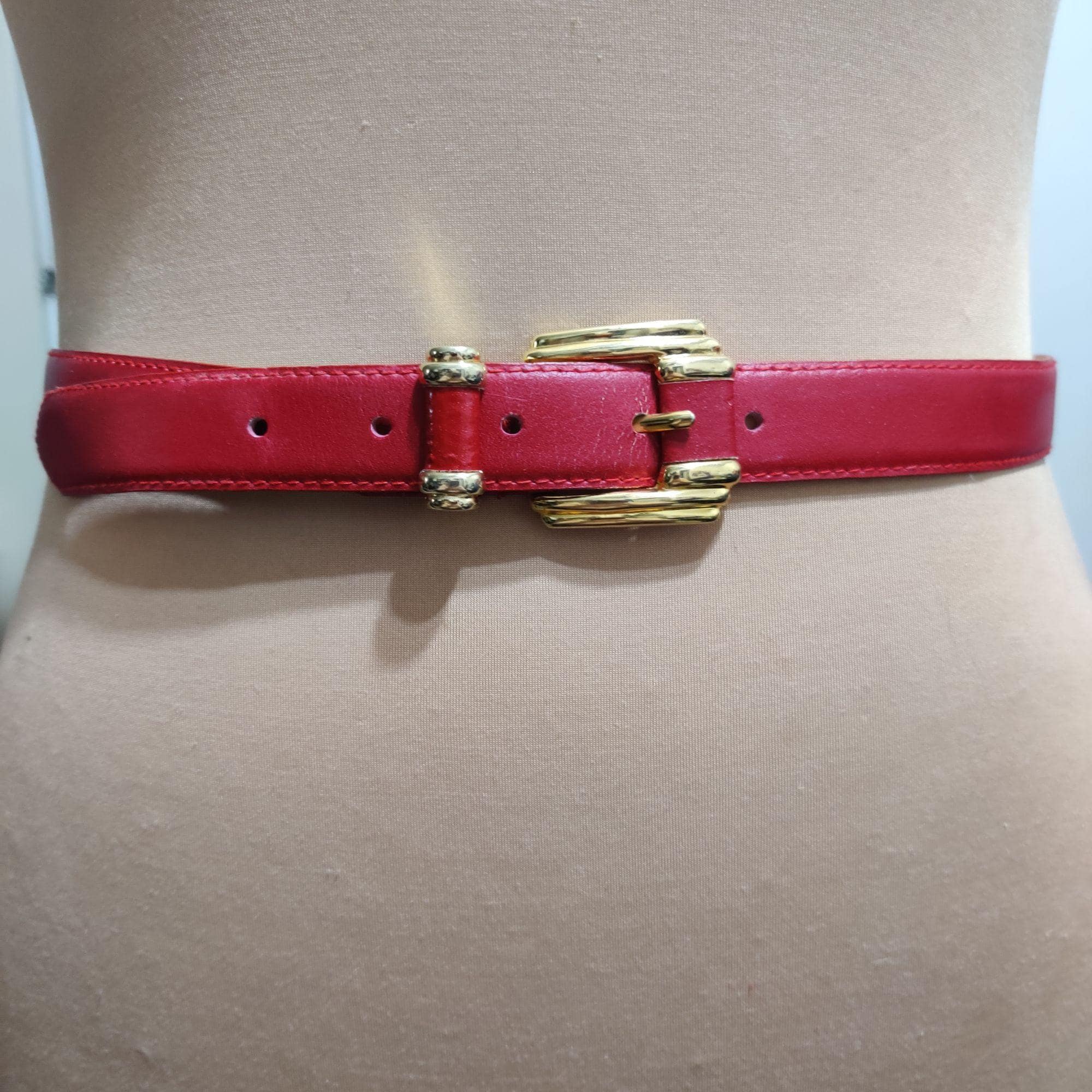 Vintage 80\'s deadstock red leather chain belt Vintage 80s Lady Captiva Red Leather and Brass Belt – Hotbox  main image 3