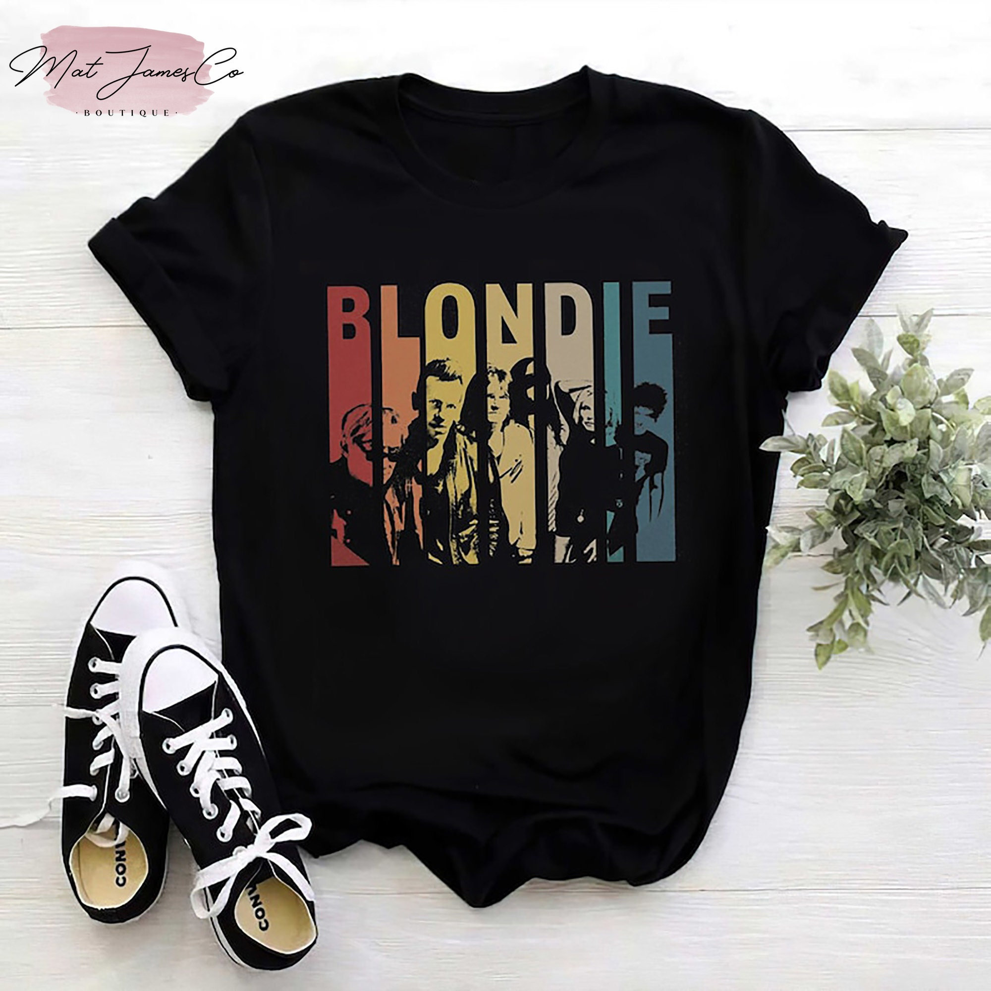 brushandfox Blondie Vintage Inspired Band T-Shirt | Custom Hand Painted Blondie Tee | Distressed Blondie Shirt | Band Tee | Fabric Paint | Band Shirt 