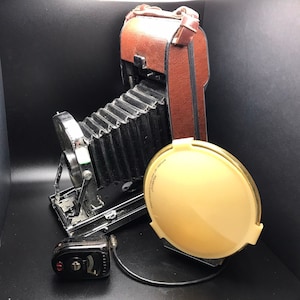 Vintage Polaroid 95a Land Camera with Flash, Light Meter, and Case