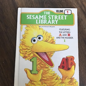Sesame Street Library, Volume 1, 1978, Big Bird on cover