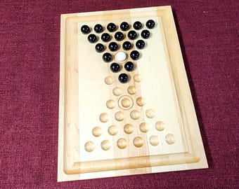 Kan Yu Puzzler Solitaire Board Game