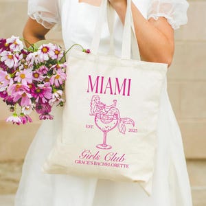 Miami Girls Club Luxus Tragetasche, Bachelorette Reisetasche, Benutzerdefinierte Bach Party Favor Strand Brautdusche Geschenk, Brautjungfer Tasche, Mädchen Reise
