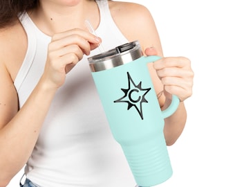 Taza de viaje personalizada de acero inoxidable con aislamiento térmico, elegante y personalizada, de la marca CUSTOM CATTLE, botella de agua de café Western Ranch de 40 oz.