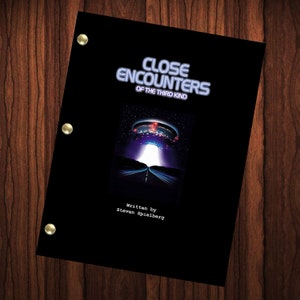 Close Encounters of the Third Kind Movie Script Reprint Full Screenplay Full Script