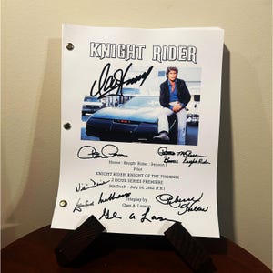 Knight Rider Programa de TV Roteiro Piloto Episódio Assinado Autografado Roteiro Completo Elenco Assinado David Hasselhoff Michael Knight