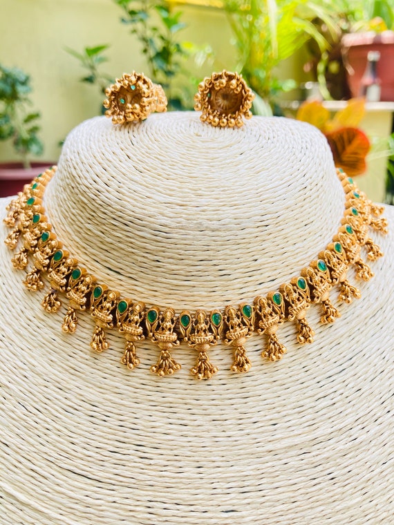 Choker necklaces indian gold online