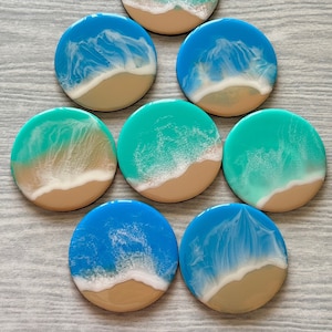 Sous-verres d&#39;art océan, sous-verre de table unique, oeuvre d&#39;art de plage en résine, vagues blanches époxy, décoration d&#39;intérieur côtière, ensemble bleu et sarcelle, cadeaux de pendaison de crémaillère