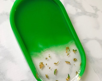 Irish Green Resin Trinket Tray, Handmade Vanity Tray, Oval Jewelry Ring Dish, Unique Home Decor, Gold Flakes, Multipurpose Housewarming Gift