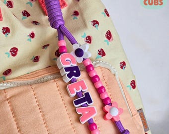 Personalised Girls Flower Keychain Custom Accessory with Beaded Name Tag and Bag Charm Kids Backpack Decor for School Bag Purse Keyring Gift