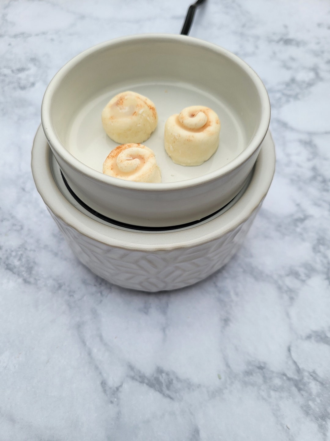 Cinnamon Roll Soy Wax Meltshigh and Low Fragrance Optionsluxury Wax Melt Tartsnovelty Wax