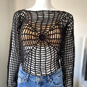 Crochet Spinnennetz Crop Top: Halloween Kostüm, Grunge Fairycore Bluse