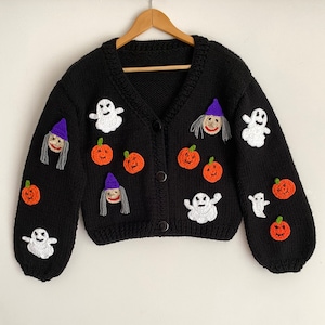 Cardigan de lã tricotado à mão para Halloween: design de abóbora, fantasma e bruxa imagem 1