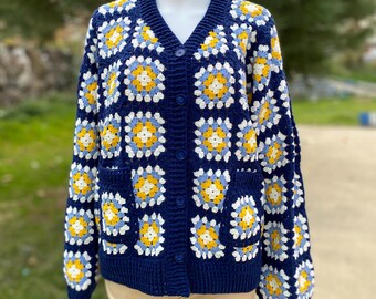 Crochet Grandma Square Cardigan: Unisex Boho Baumwollstrickmantel