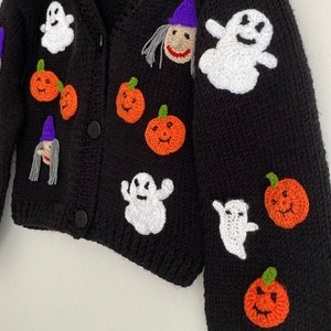 Cardigan de lã tricotado à mão para Halloween: design de abóbora, fantasma e bruxa imagem 6