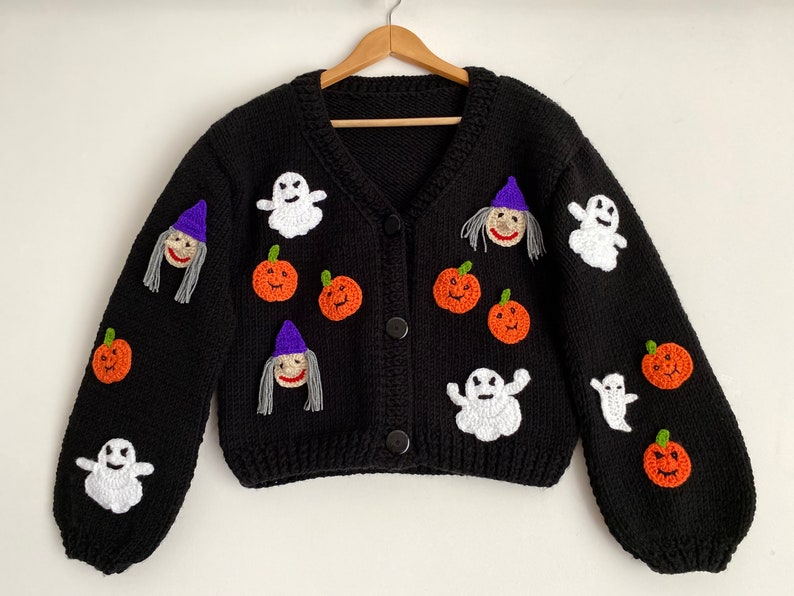 Cardigan de lã tricotado à mão para Halloween: design de abóbora, fantasma e bruxa imagem 4
