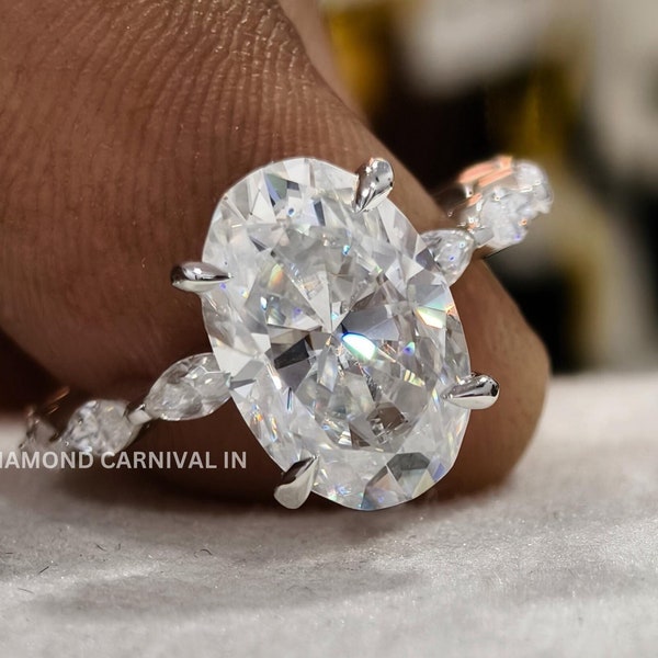 Oval Cut Moissanite Versteckter Halo Verlobungsring, Marquise Accent Floating Shank Vorschlag Ring, Brautschmuck von DiamondCarnivalIN