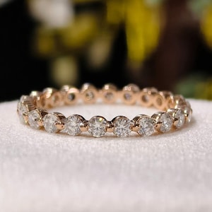 14K Rose Gold Moissanit Ehering | Runder Schnitt voller Eternity Ring | Moissanite stapelbare Jubiläumsband